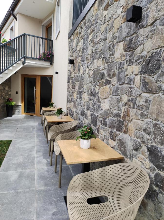 Boutique Rooms By Petric Winery Dobravlje Buitenkant foto