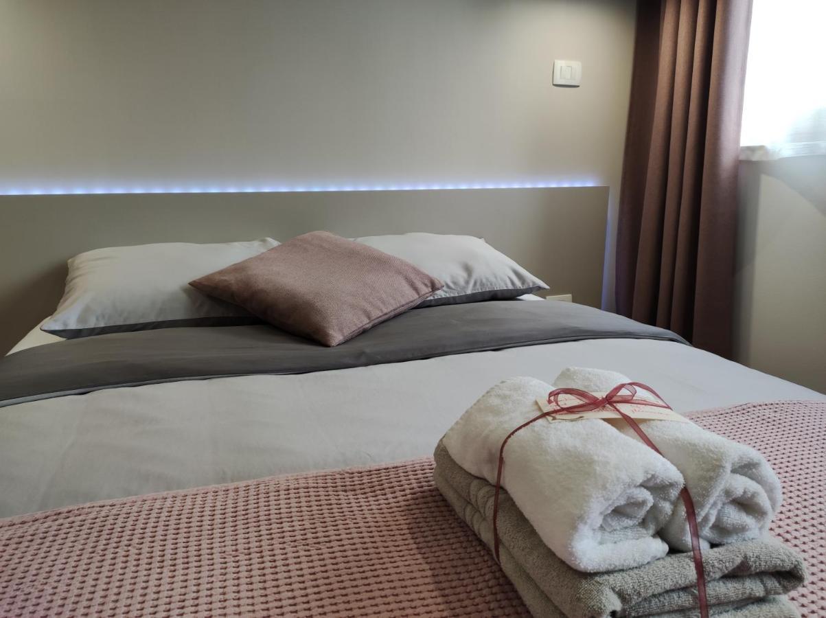 Boutique Rooms By Petric Winery Dobravlje Buitenkant foto