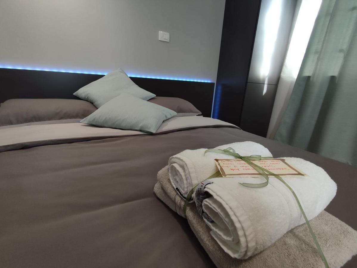 Boutique Rooms By Petric Winery Dobravlje Buitenkant foto