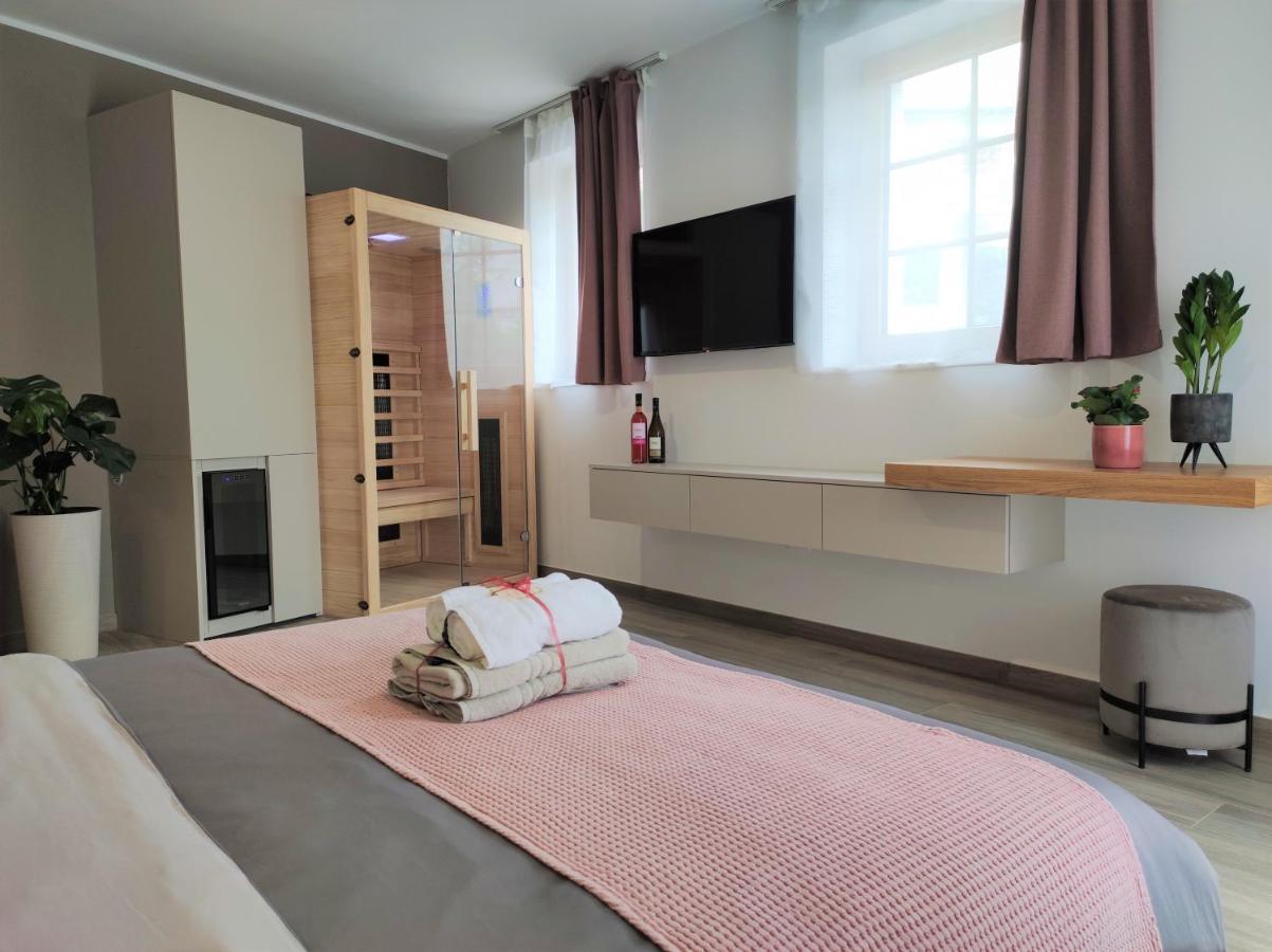 Boutique Rooms By Petric Winery Dobravlje Buitenkant foto
